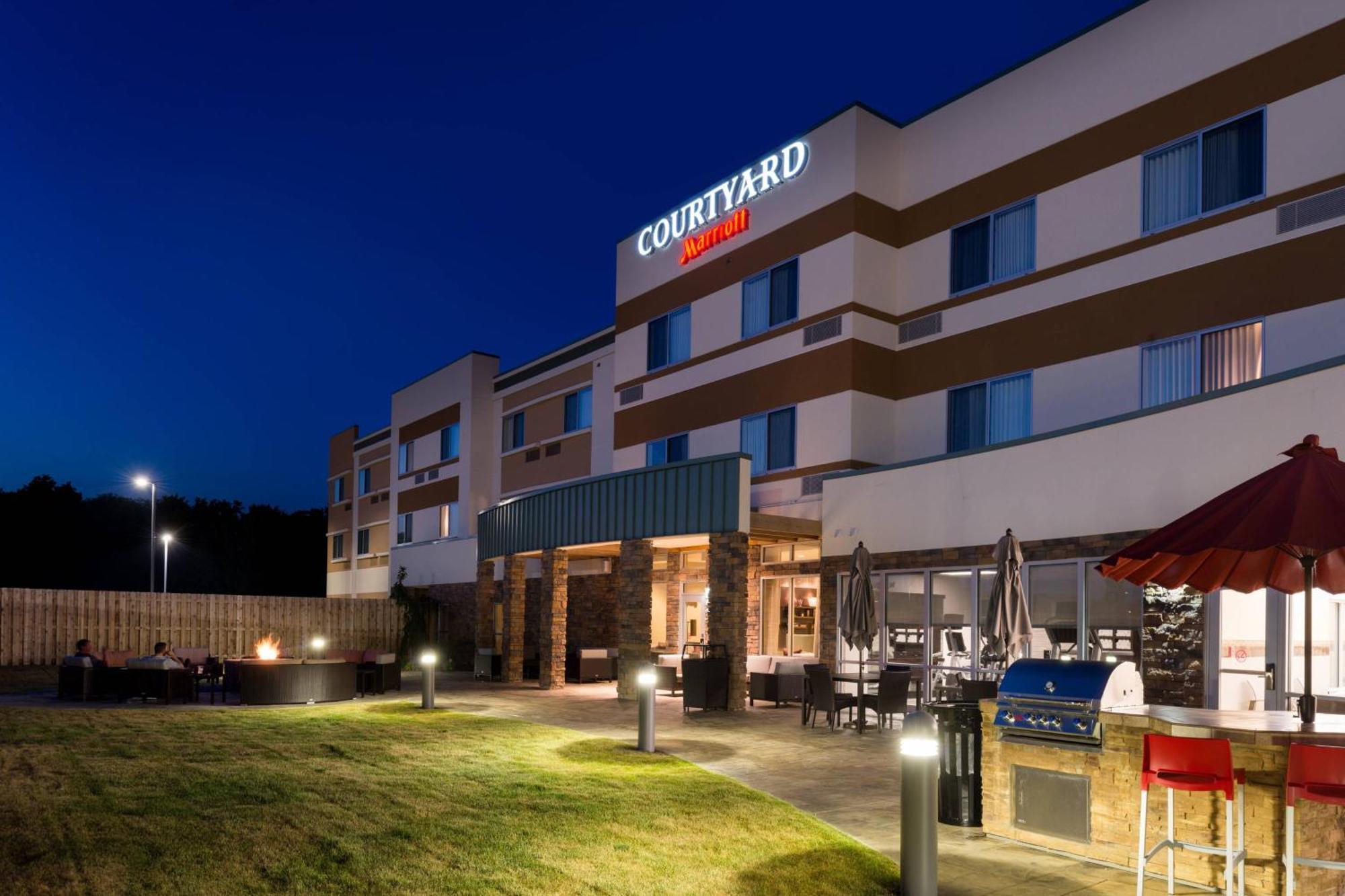 Courtyard By Marriott Elmira Horseheads Hotell Exteriör bild
